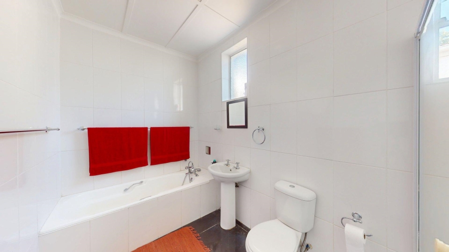 2 Bedroom Property for Sale in Richmond Hill Eastern Cape
